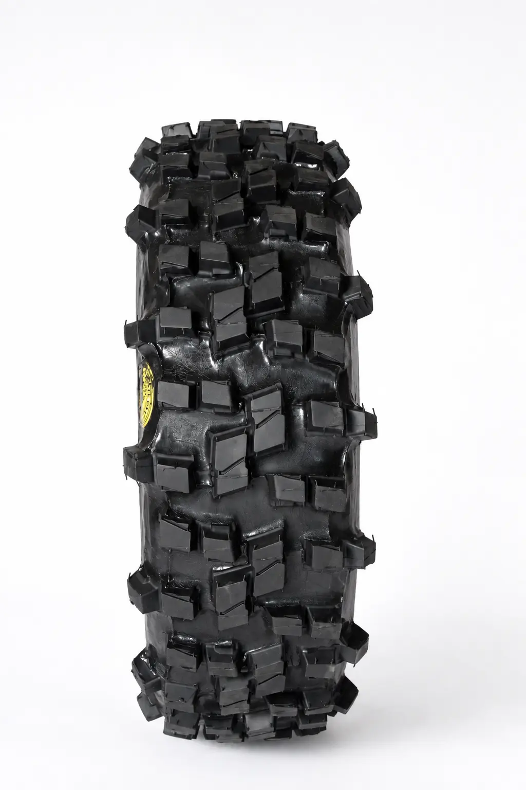 Pneu off-road Mamute Pneu off-road Mamute da Mutante Pneus